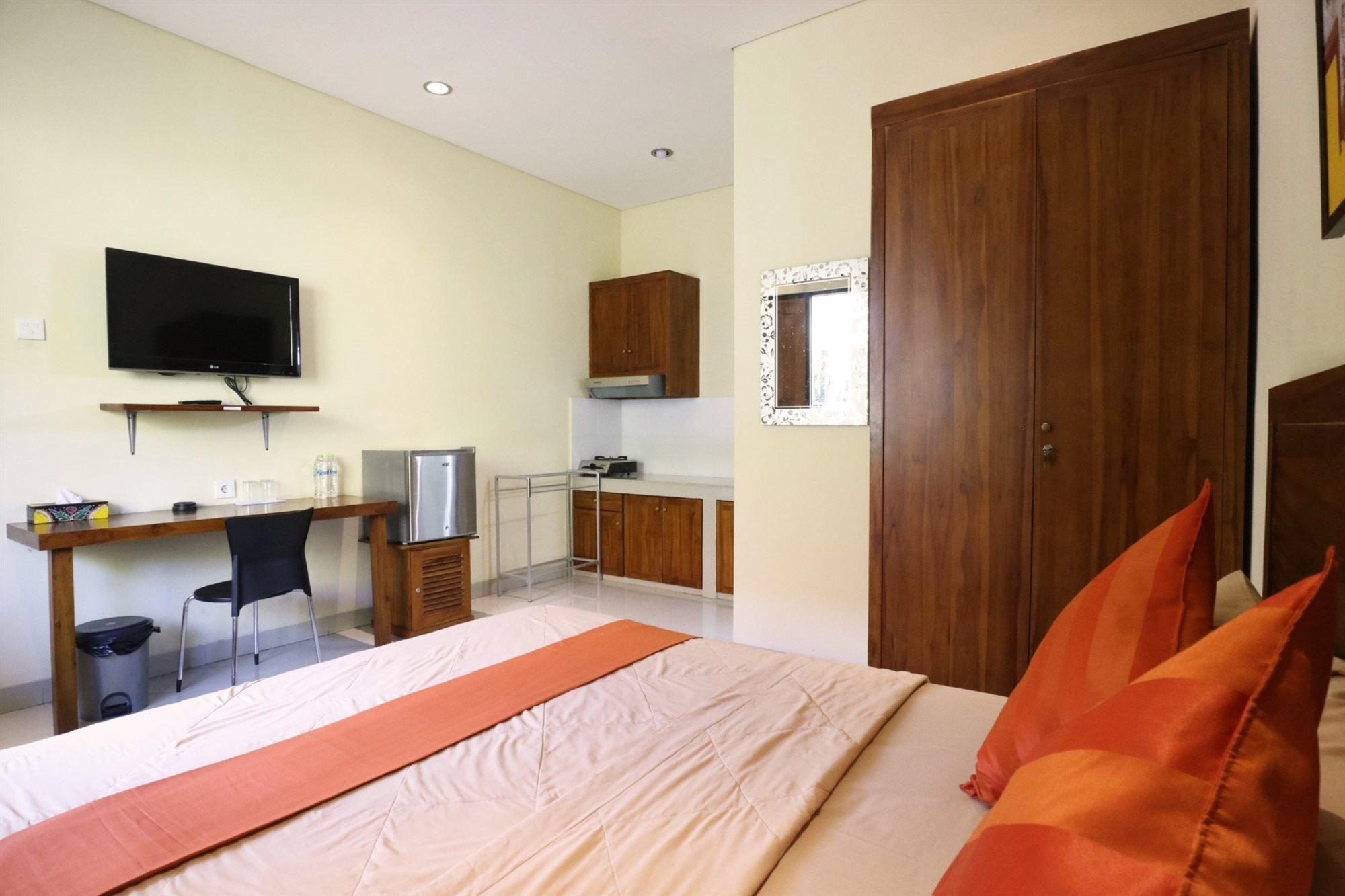 Dee Mansion Hotel Denpasar Kültér fotó