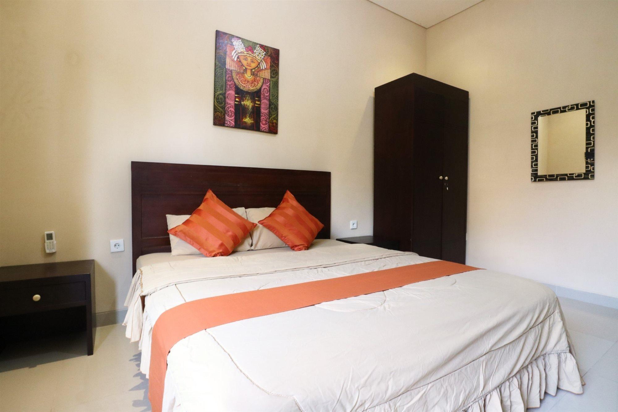 Dee Mansion Hotel Denpasar Kültér fotó