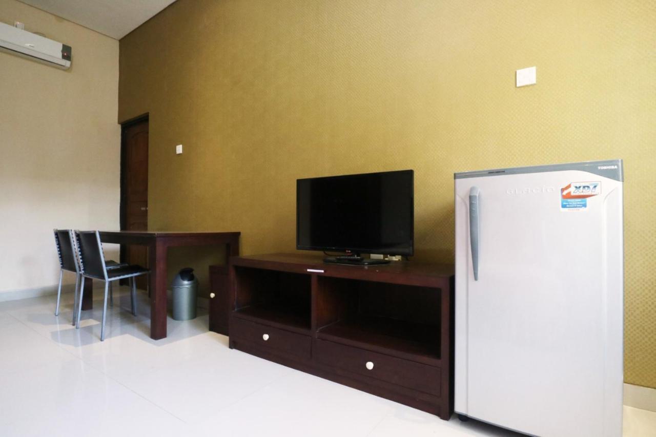 Dee Mansion Hotel Denpasar Kültér fotó