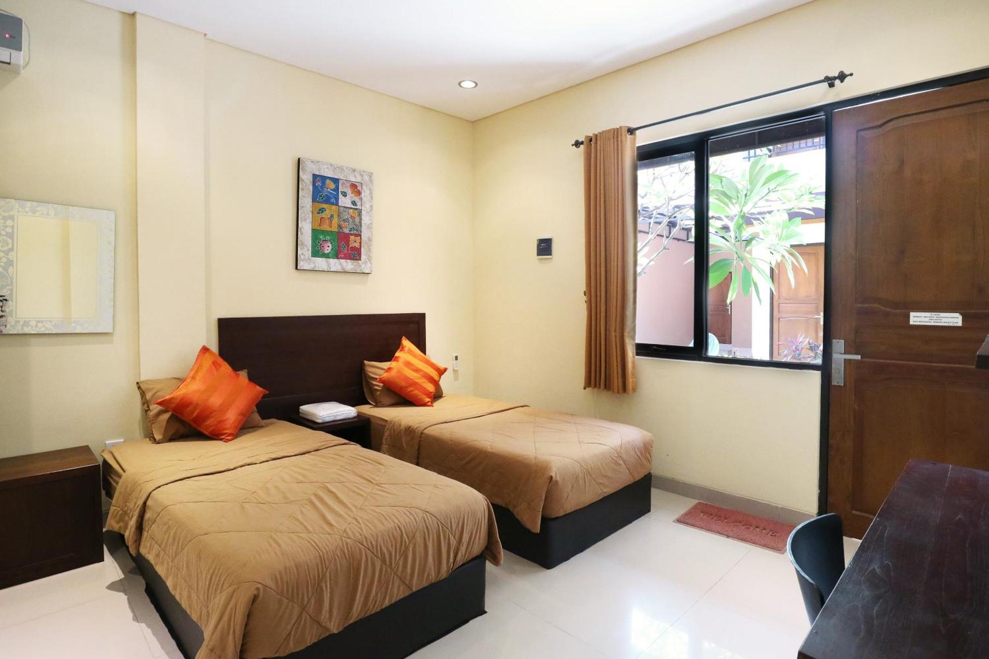 Dee Mansion Hotel Denpasar Kültér fotó