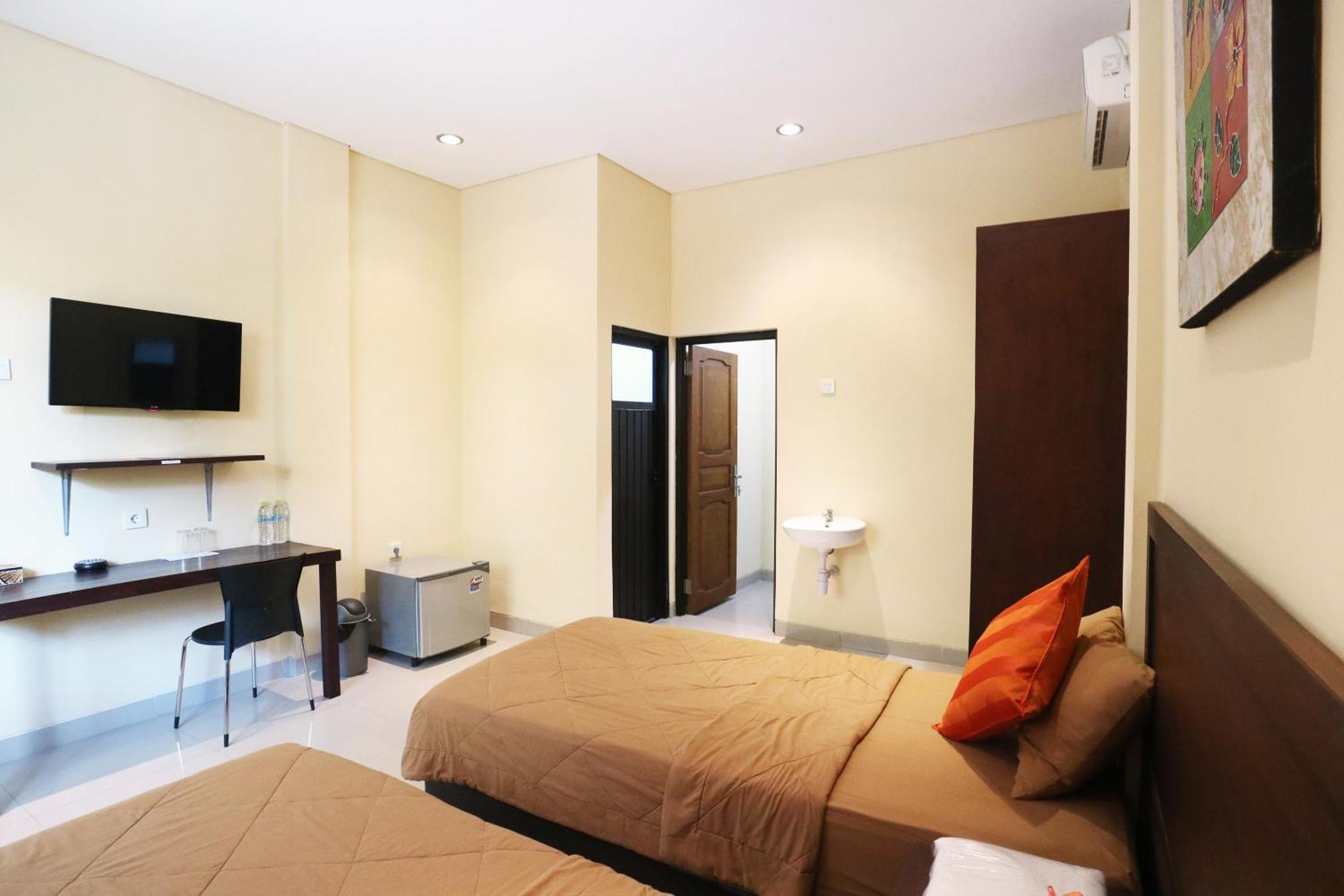 Dee Mansion Hotel Denpasar Kültér fotó