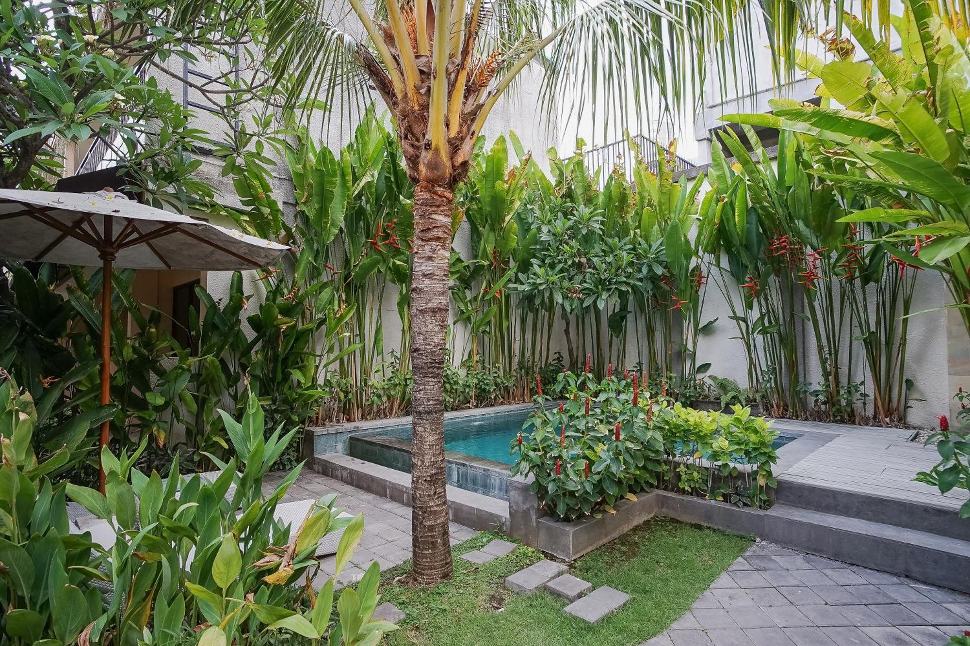 Dee Mansion Hotel Denpasar Kültér fotó