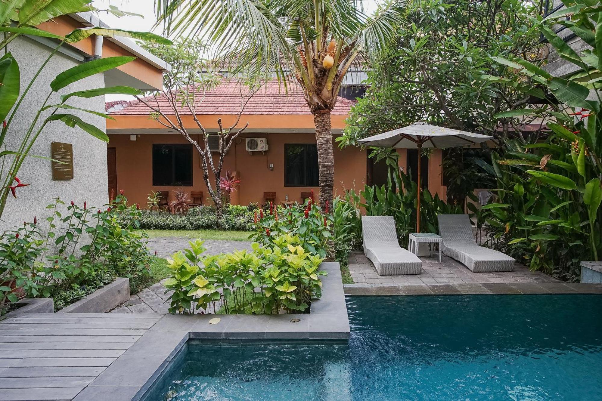 Dee Mansion Hotel Denpasar Kültér fotó