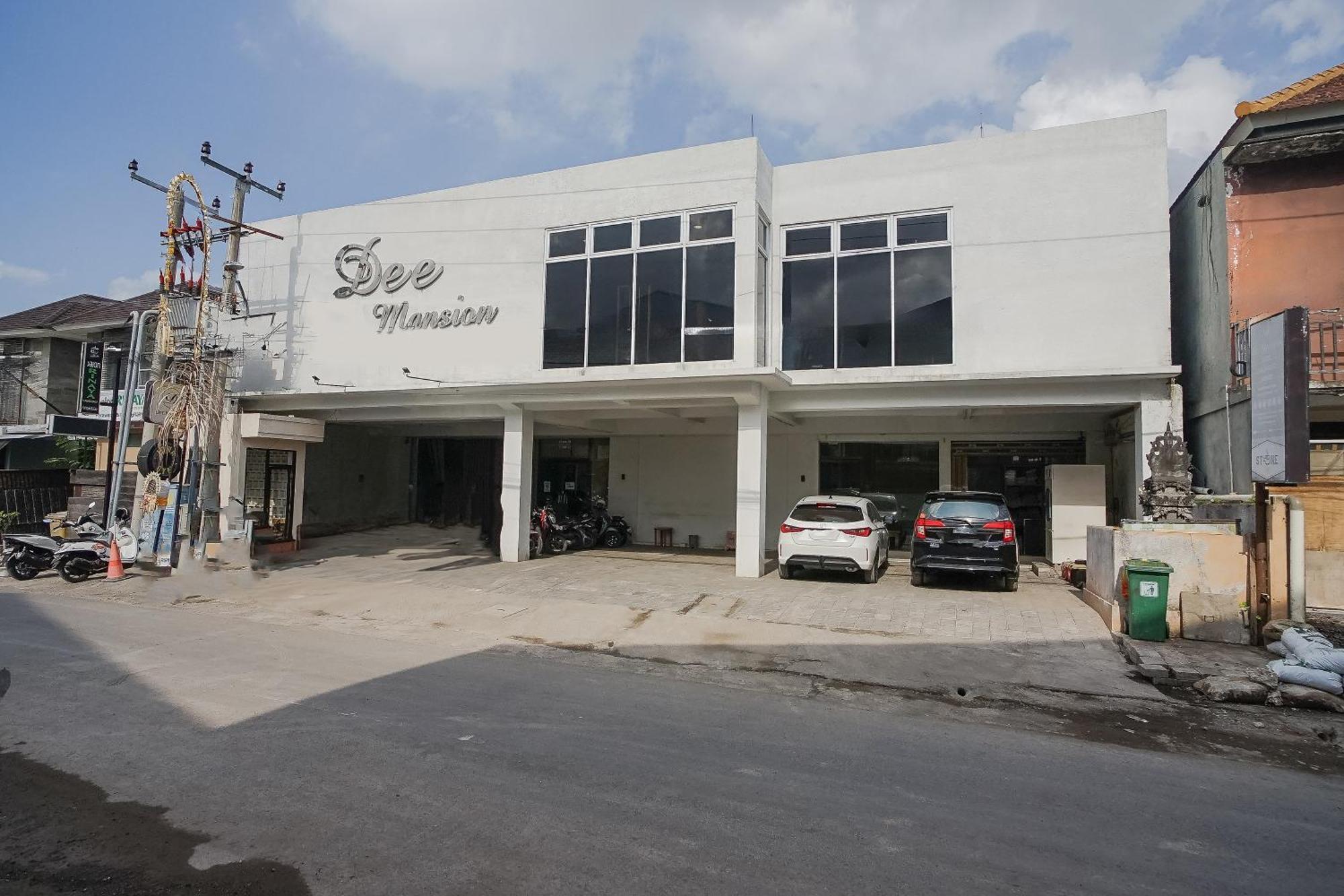 Dee Mansion Hotel Denpasar Kültér fotó