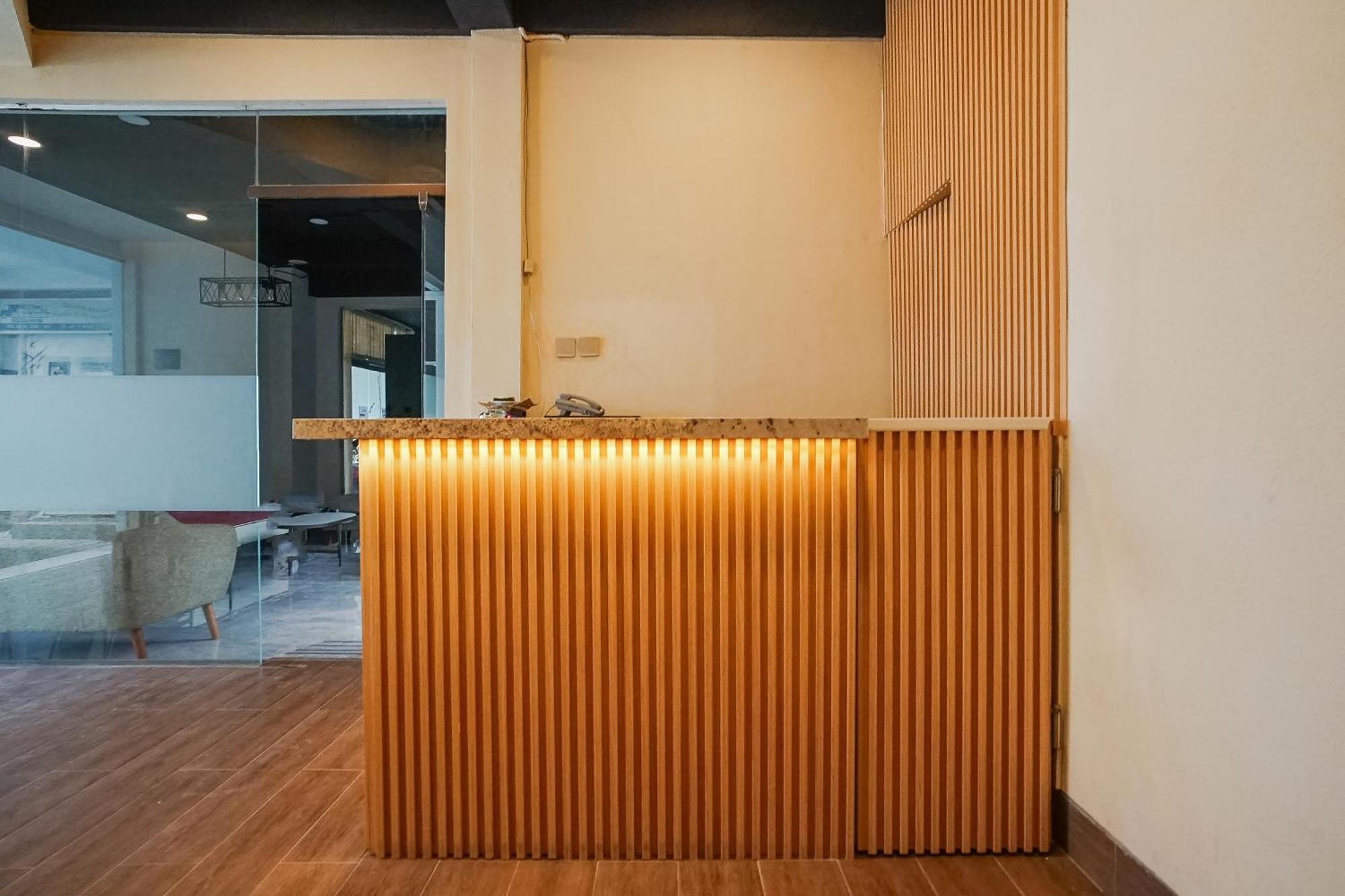 Dee Mansion Hotel Denpasar Kültér fotó