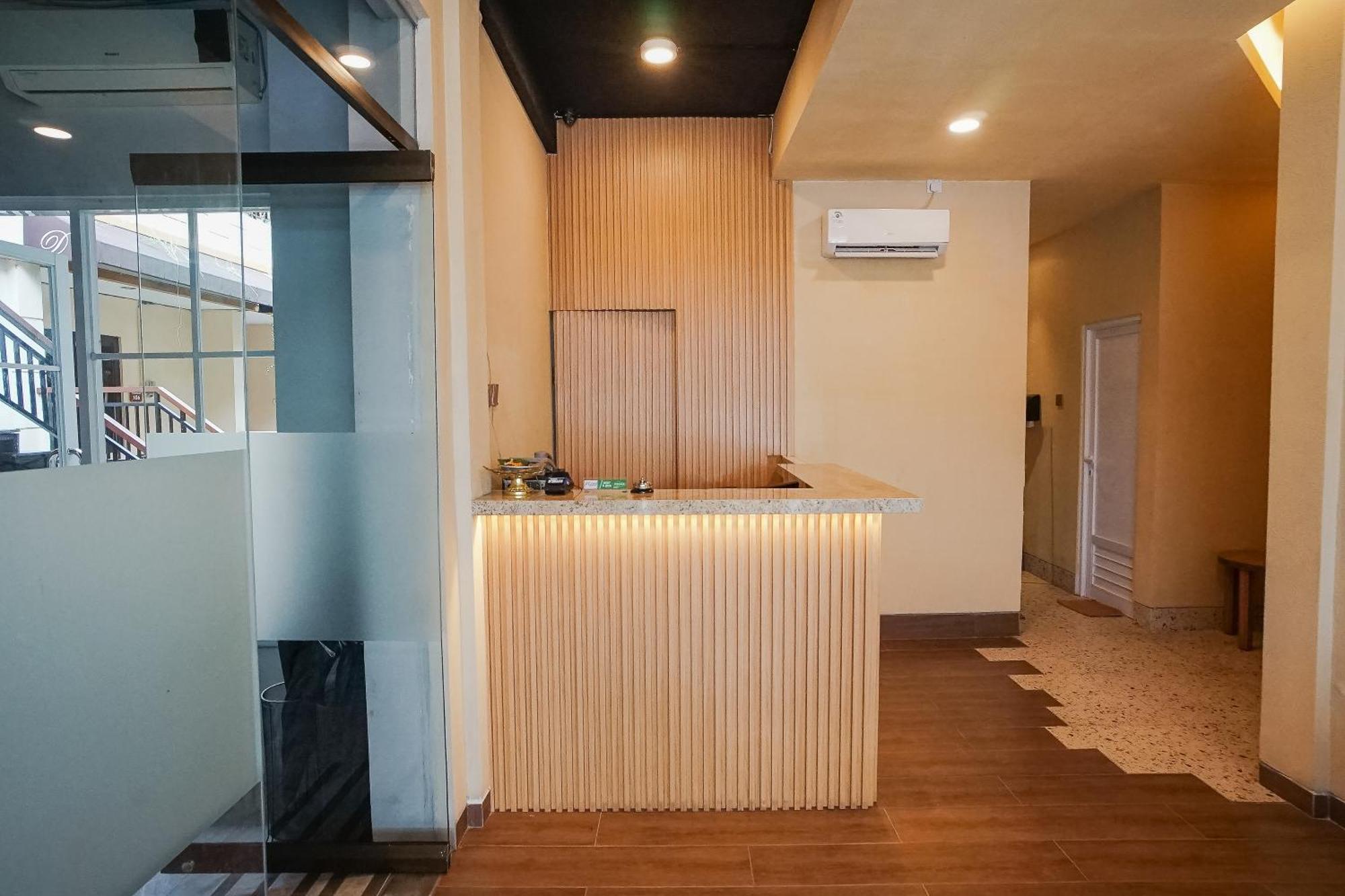 Dee Mansion Hotel Denpasar Kültér fotó