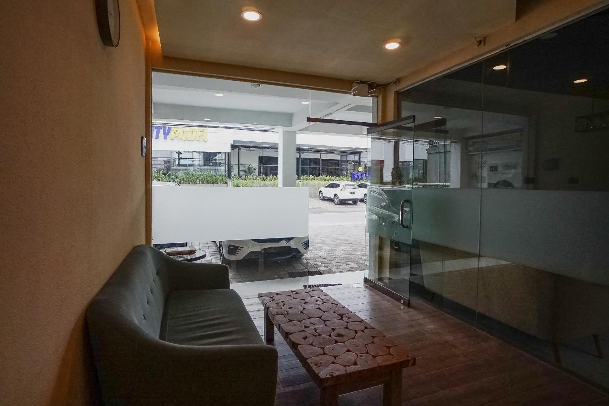 Dee Mansion Hotel Denpasar Kültér fotó