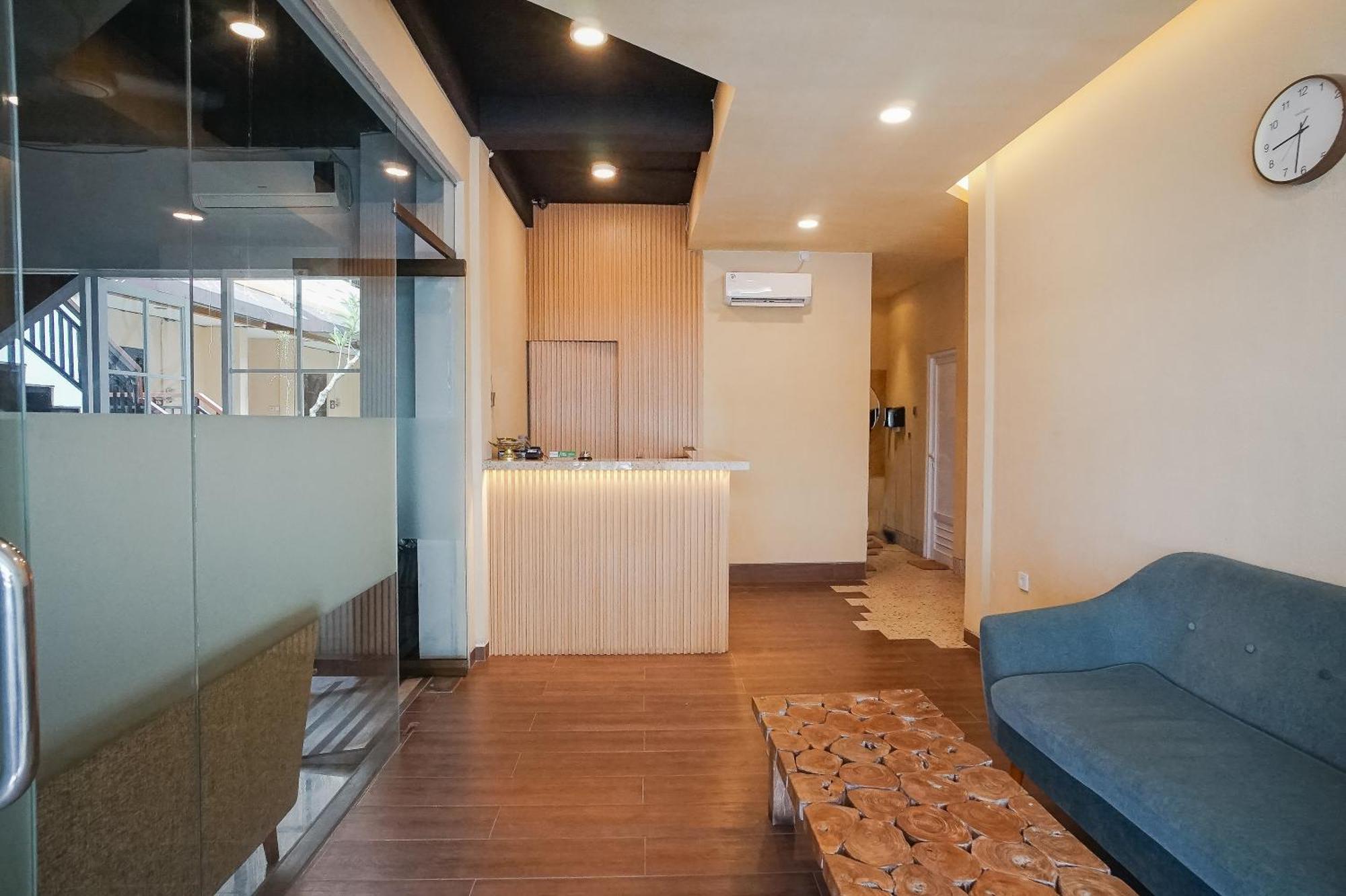 Dee Mansion Hotel Denpasar Kültér fotó