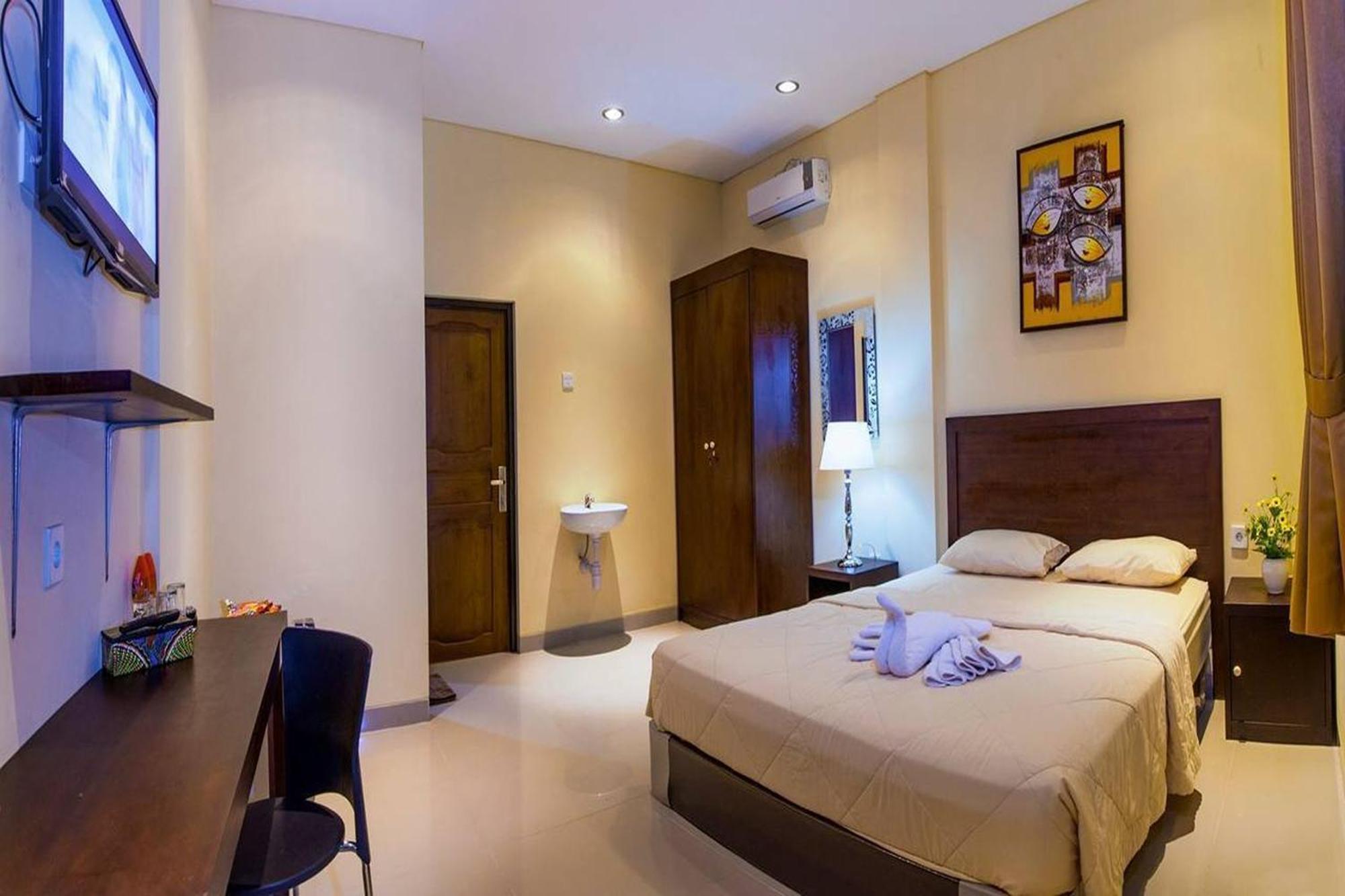 Dee Mansion Hotel Denpasar Kültér fotó