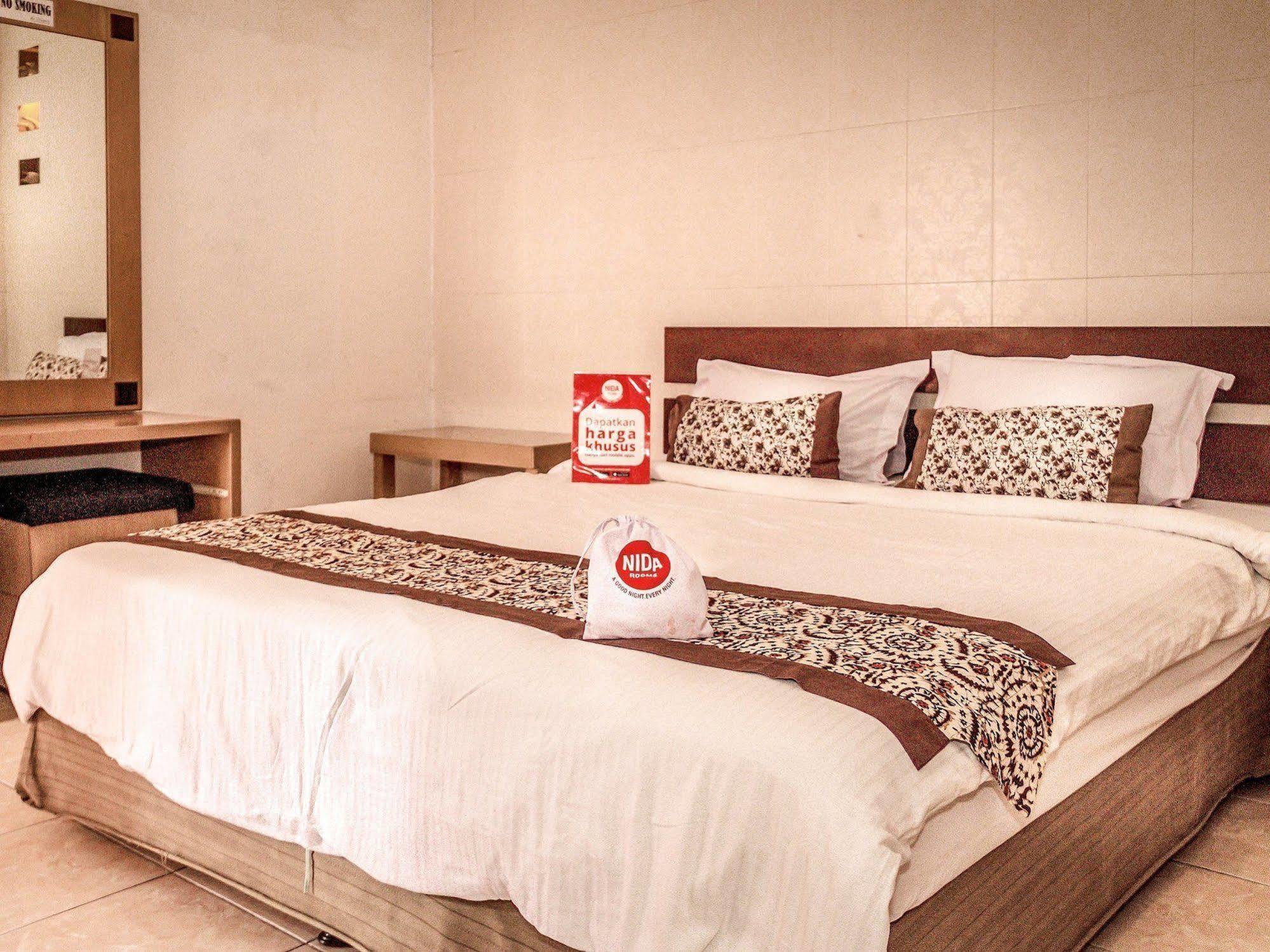 Dee Mansion Hotel Denpasar Kültér fotó
